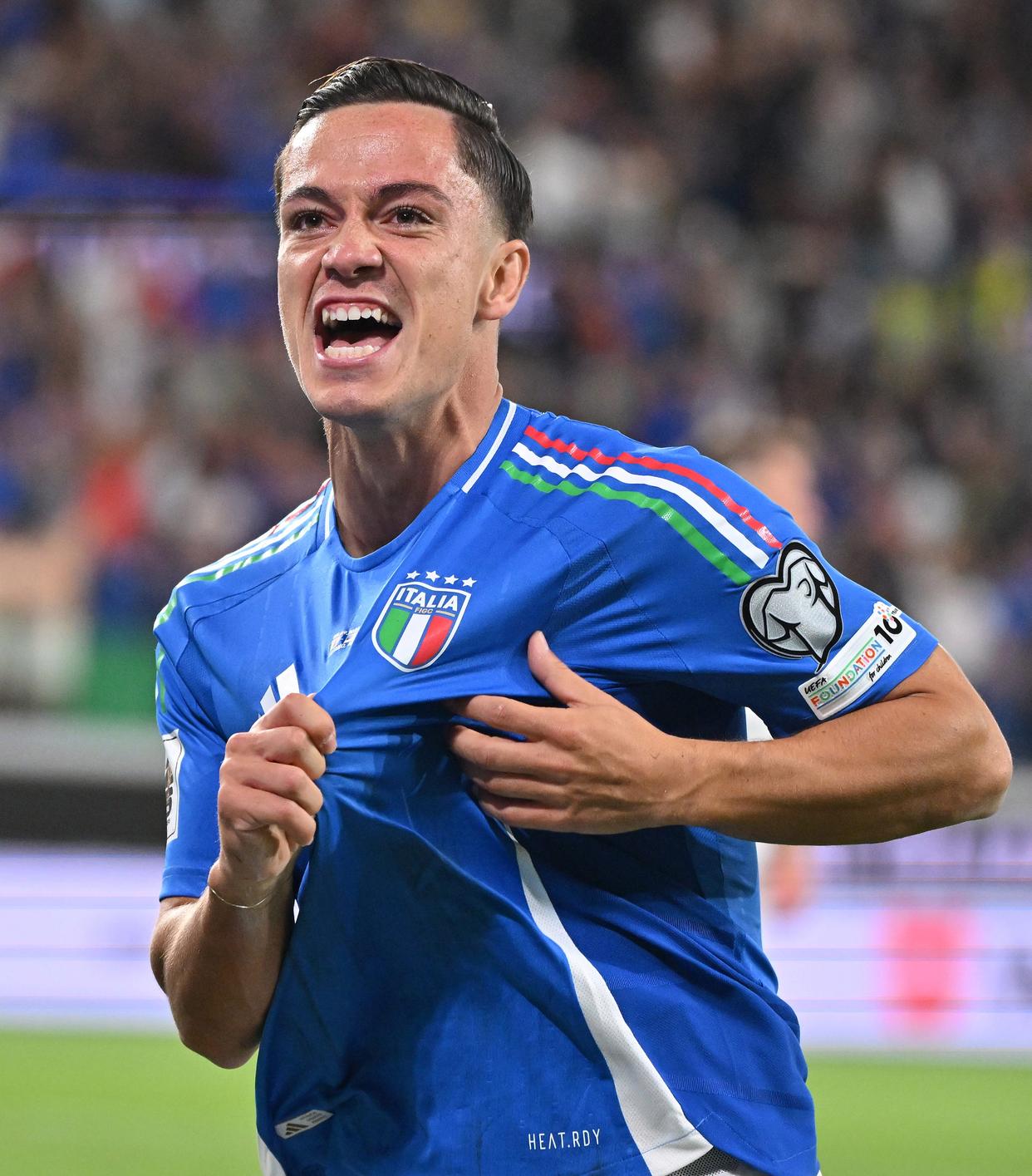 包含国际比赛日意大利杯传出新动向；山东泰山造点机会；管理层表态——压力陡增；赛程密集仍需轮换的词条